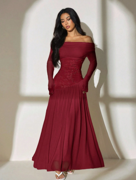 فستان أنيق وأنيق بأكمام طويلة أحادية الكتف، مع تطريز شبكي متباين